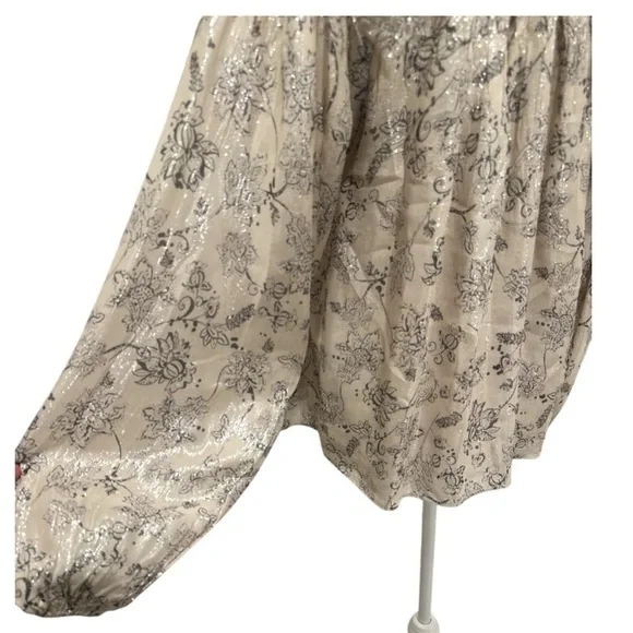 NWOT Love the Label Meredith Smocked Metallic Top Sz S Sabina Lurex Print - Picture 6 of 12